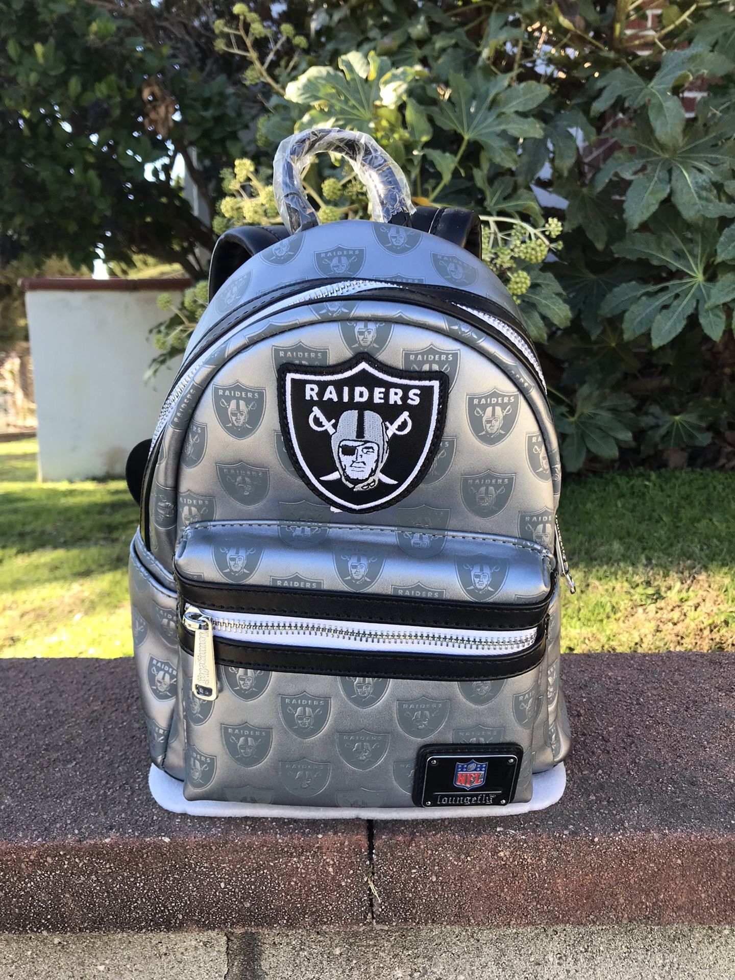 Loungefly NFL: Las Vegas Raiders Backpack with Patches : .co