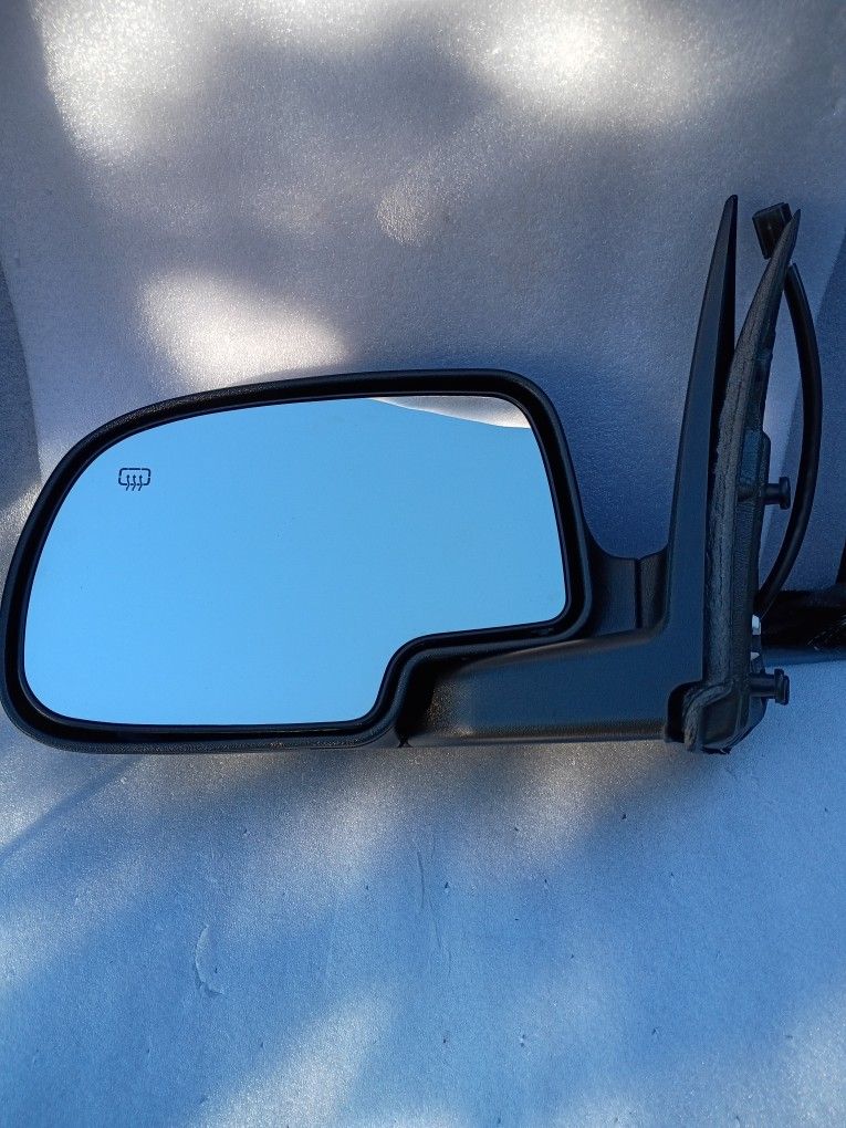 1999---2003 Chevy Silverado GMC LH Door Mirror 