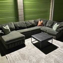 *Free Delivery* Gray Ashley Sectional Couch Sofa 