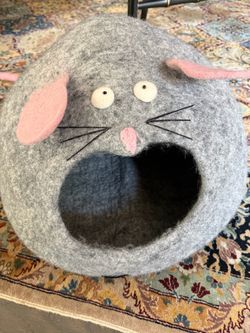 Felt Cat Cave/Cat Bed