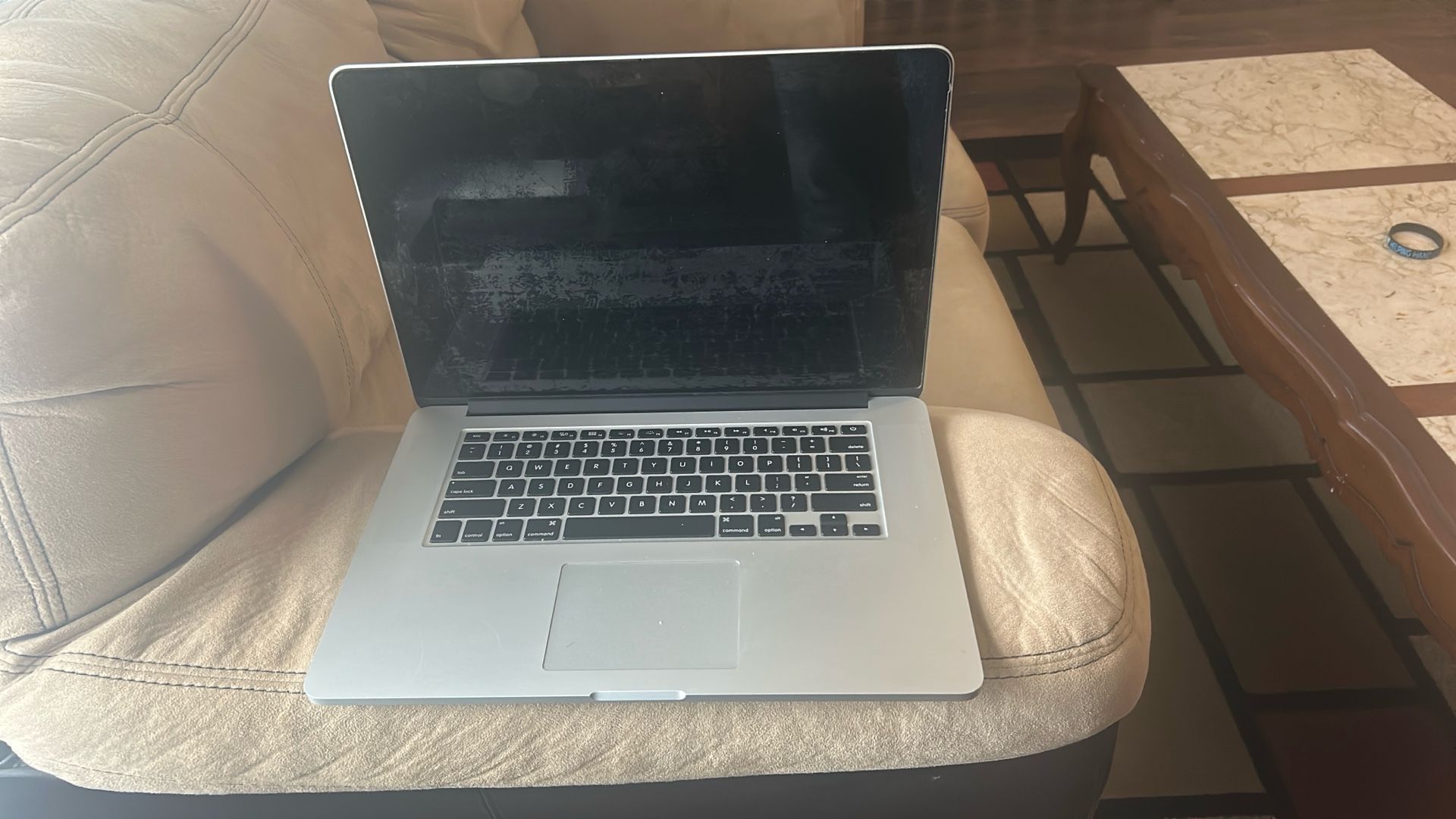 Macbook Pro 1398
