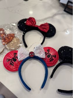 4 MINNIE EARS