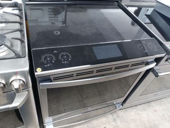 GE stainless steel induction glasstop stove - Free delivery