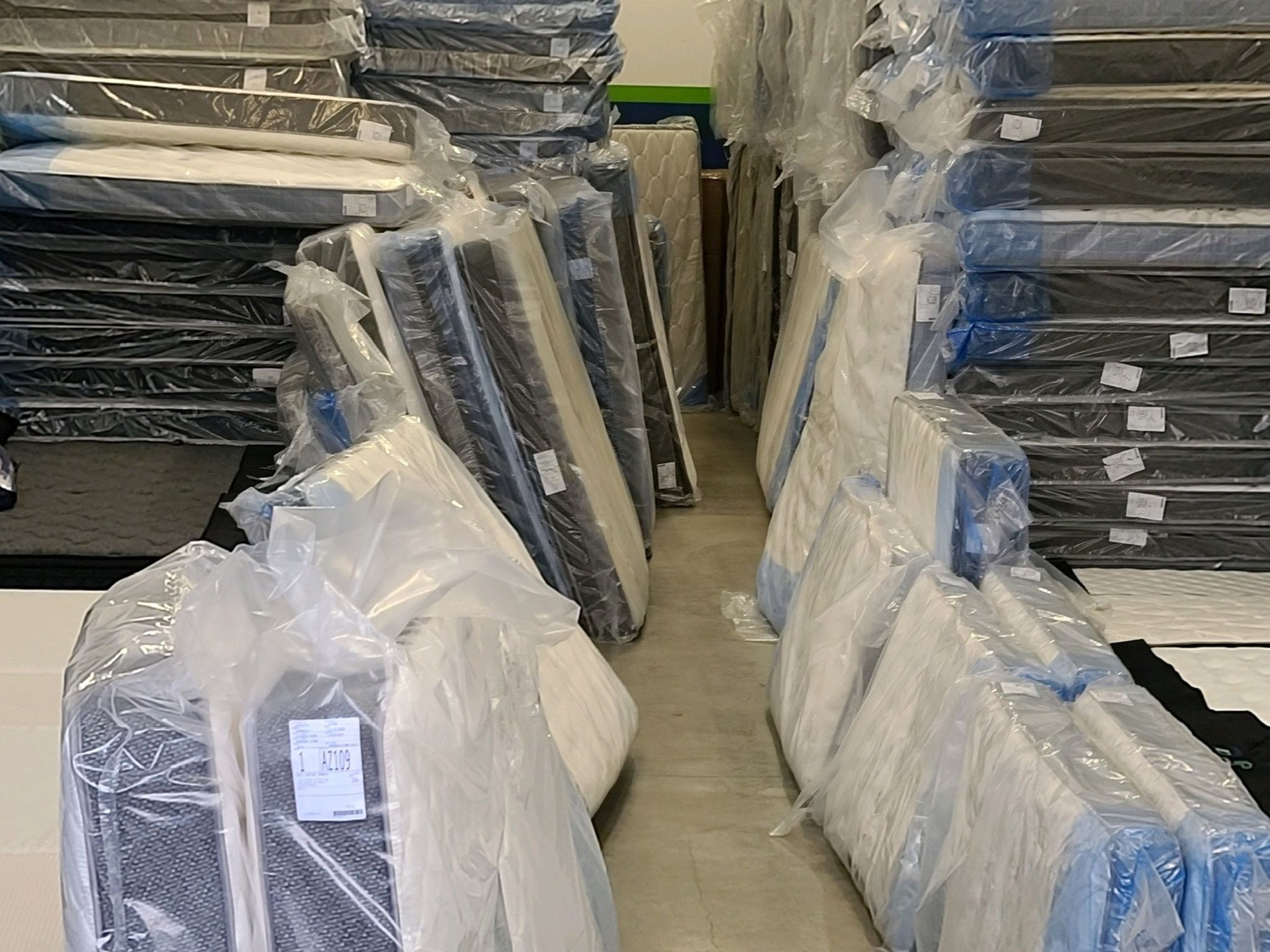 QUEEN MATTRESS OVERSTOCK!!