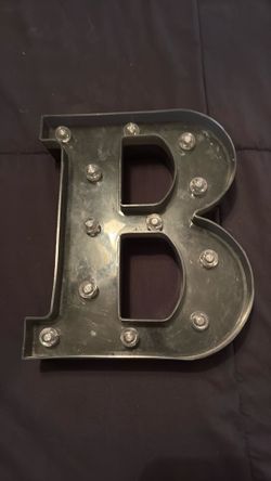 B light up sign