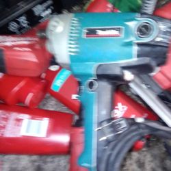 Makita Gv7000C