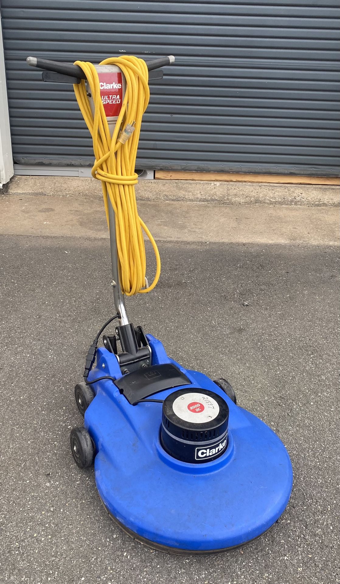 High Speed Floor Buffer/ Burnisher/PolisherDust Control Clarke Ultra Speed 2000 DC
