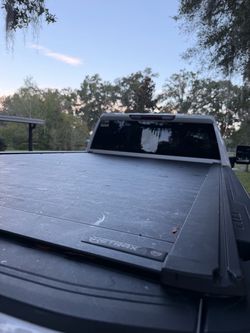 RetraxPRO XR Retractable Bed Cover – Silverado 2500HD Long Bed