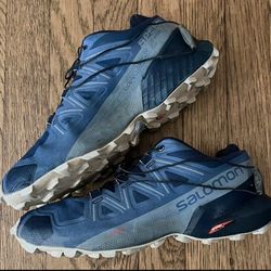 WOMENS SALOMON TRAIL RUNNING SHOES