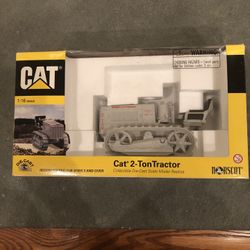 Norscot 1/16 Caterpillar Cat 2-Ton Tractor Crawler Sealed Brand New