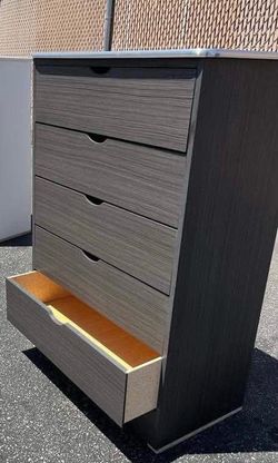 5 Drawer Kathy grey color
