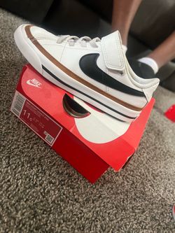 Nike Court Legacy
