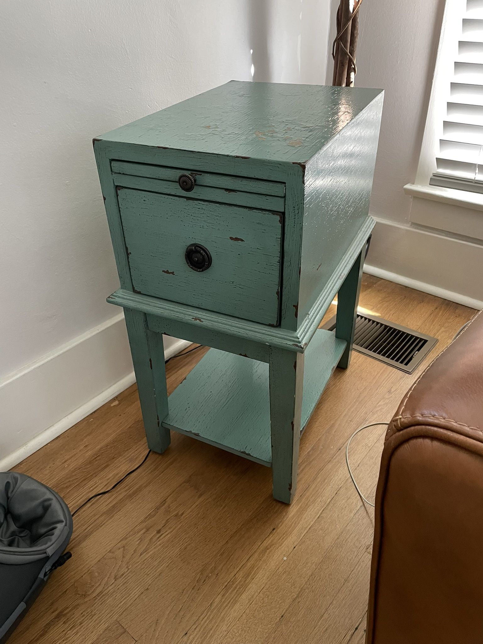 Wood End Table with Drawer