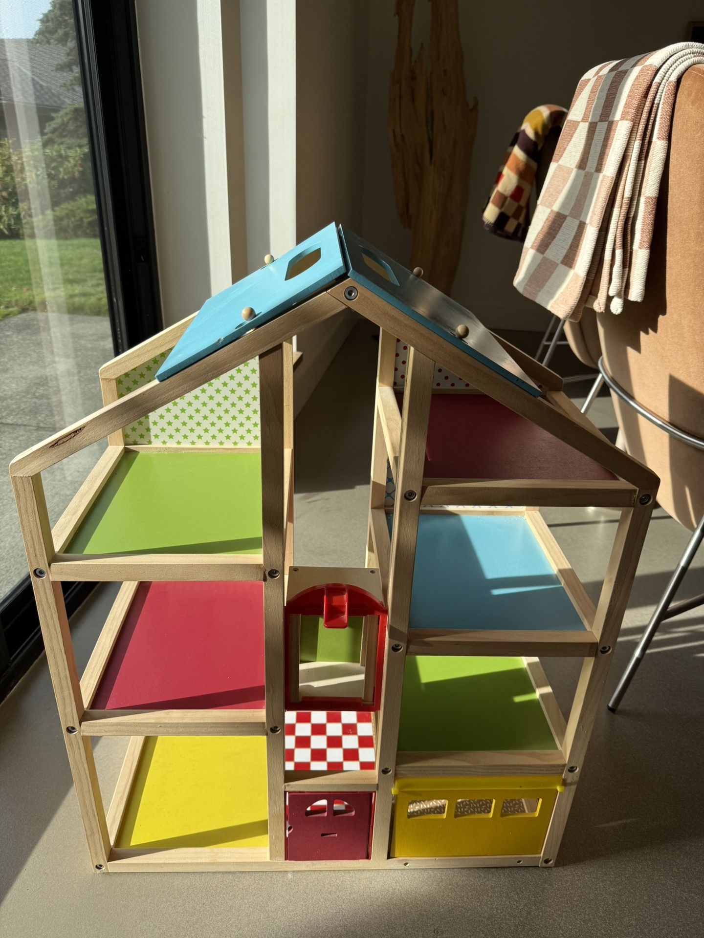 Melissa and Doug Hi-Rise Wooden Doll House