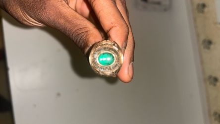 Gold 10k emerald ring