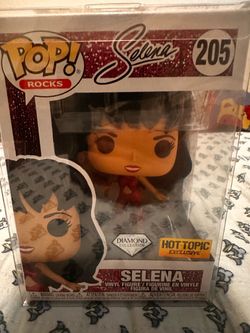 Funko Pop Rocks Selena #205 Diamond Collection Hot Topic Exclusive