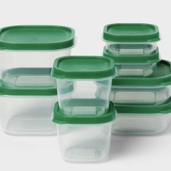 New In Box Target Bright Green 16 Piece (8 Containers) Plastic BPA FREE Food Storage Multiuse Containers Home Decor