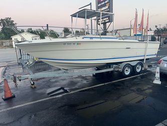 1984 SEA RAY 24’ walk around buy/trade