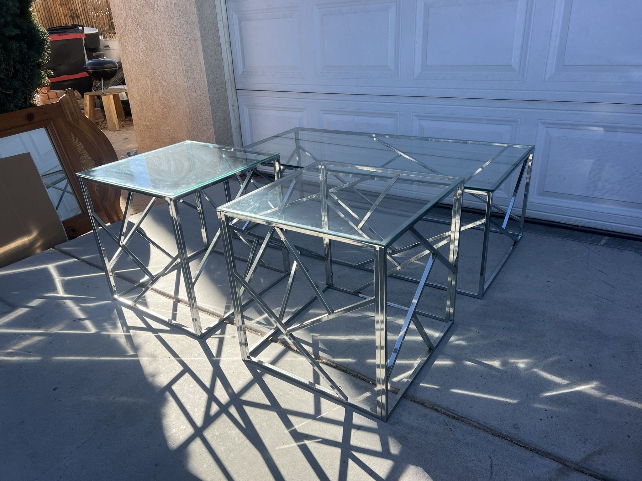 Matching Coffee Table & End Tables!