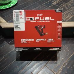 Milwaukee 18V 15ga. Finish Nailer Kit. 🚧🚧🚧