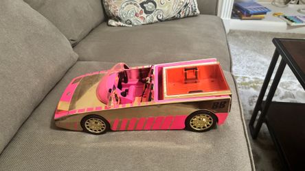 LOL car