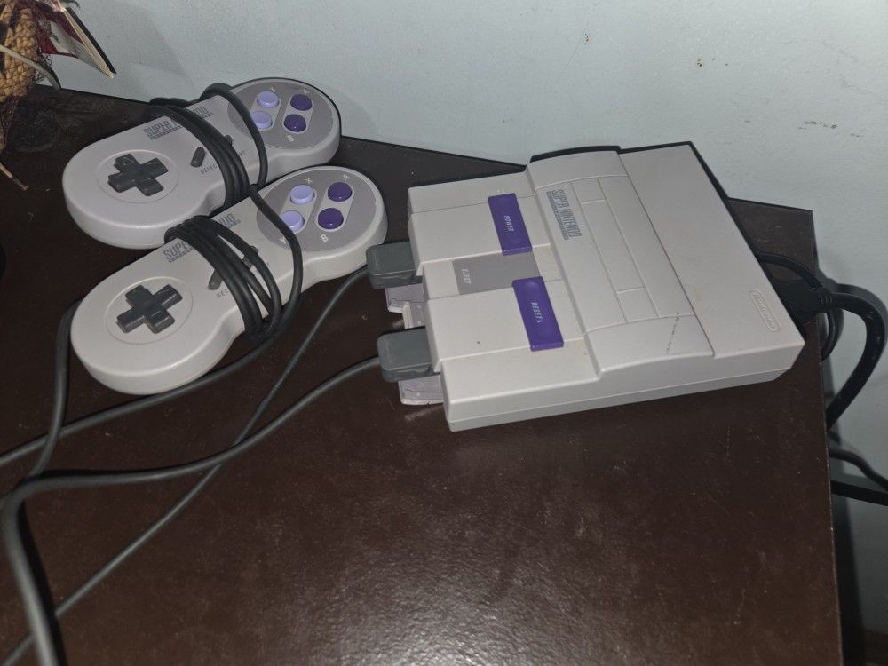 Super NES Classic Edition (mini Super Nintendo)