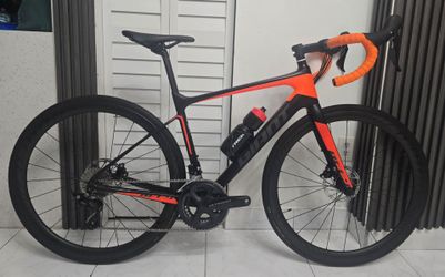 Giant Defy Advanced 2 Carbon