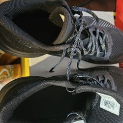 Men Nike Shoes Size 10.5