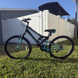 Women’s HUFFY Trail Bike