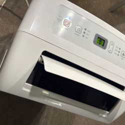 Portable AC Unit / Dehumidifier / Fan - 8000 BTU/hr