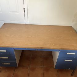 classic heavy metal large desks 