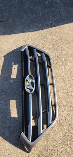 16-18 Hyundai Tucson Grille