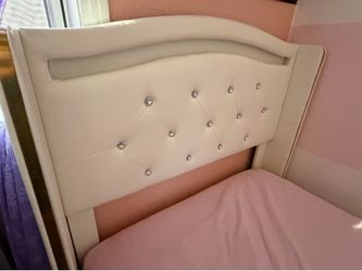 Twin Bed with Drawers