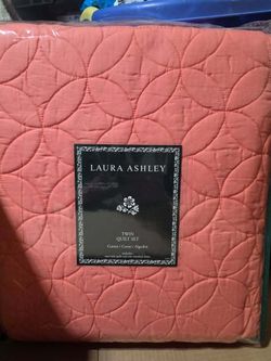 Laura Ashley Twin Quilt Set