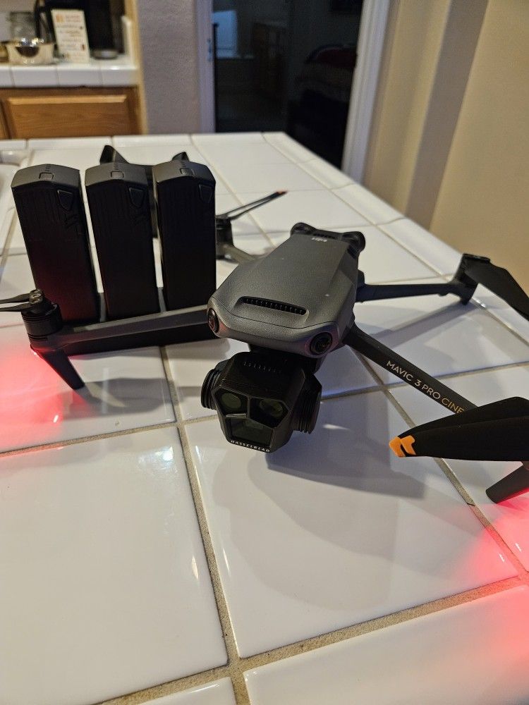 Dji Mavic 3 Pro Cine Fly More Combo