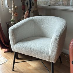 Set Of Two Vintage Chairs 