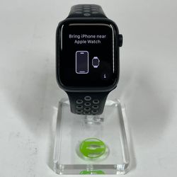 GPS Only Apple Watch SE 2nd Gen 44MM Midnight Aluminum MRE93LL/A