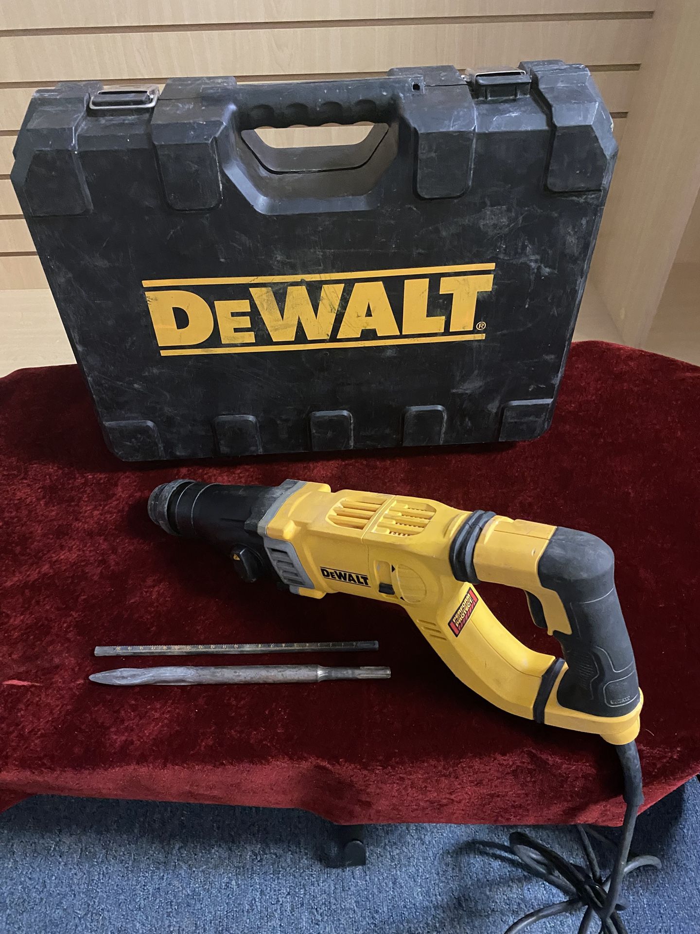 Dewalt 1 -1/8” SDS D Handle Hammer Drill Corded