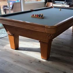 Excellent Cond Golden West Pool Table, Includes New Felt Any Color And Delivery Setup!