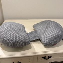 Momcozy Pillow 