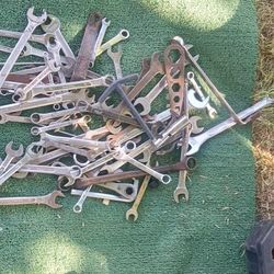 Multiple Wrenches 