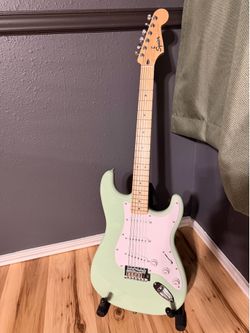 Squire Electric Guitar + Fender Amp + Stand