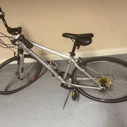 Adult Hybrid Bike 