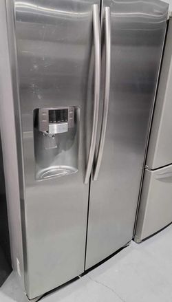 Samsung Side-by-Side Stainless Steel Refrigerator Fridge
