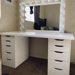 White Vanity With Lights