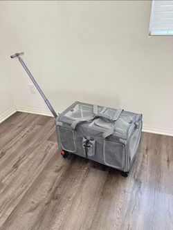 Pet Carrier with wheels for dog &cats Brand new in Box (gray or beige) up to 38lb