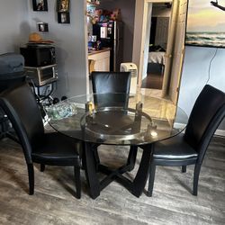 Glass Dinning Table 