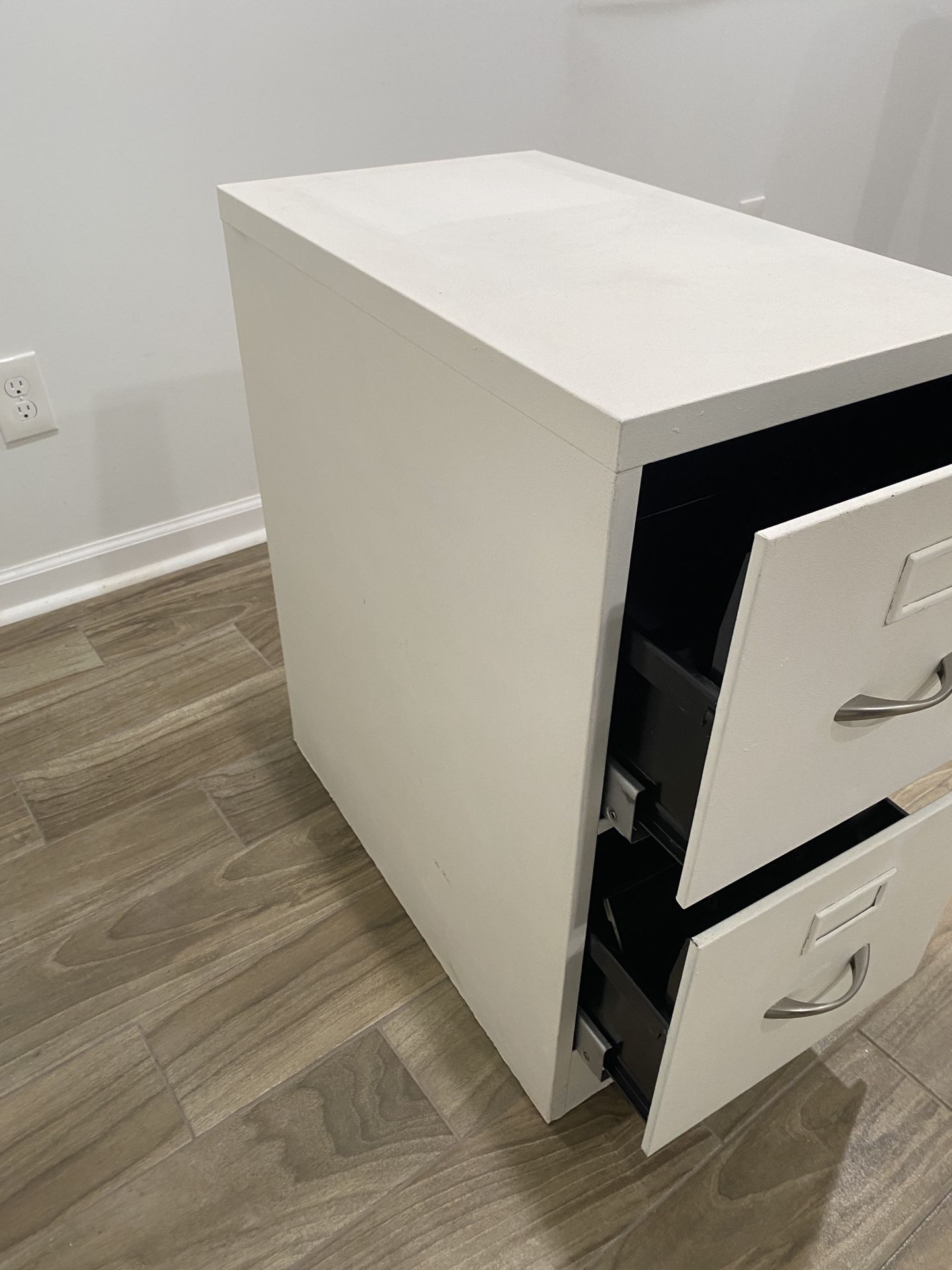 FREE Filing Cabinet