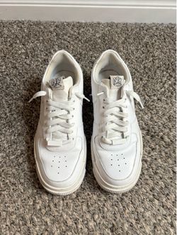 Nike Air Force 1 white pixel