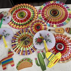 Celebrate Mexican culture and Cinco De Mayo with this lot Bundle of vibrant party decorations!   This Fiesta party decorations supplies includes:  - 5